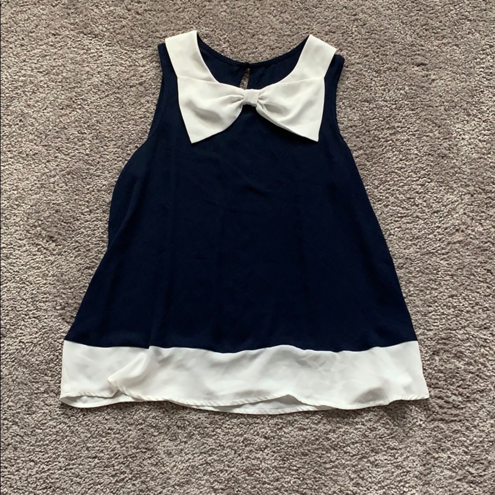 Forever 21 blouse with keyhole back